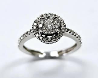 10K White Gold Diamond Halo Cluster Ring