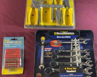 Lot Of 3 Hand Tools Sets Includes Stanley, Gear Wrench, And Drill Master