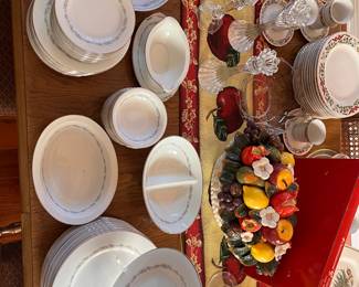 Noritake China, Crestmont 6013, serving bowls, gravy dish, dinner plates, salad plates, bread and butter plates, cup & saucers