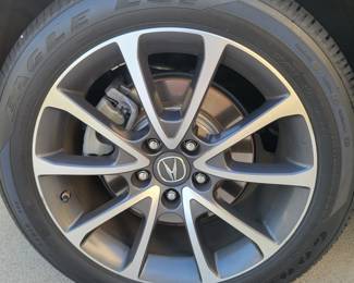 2015 Acura TLX - Price: $17,400 - Mileage:  43,275 - VIN: 19UUB3F54FA008221