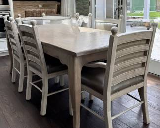 Dining Table & 6 Chairs