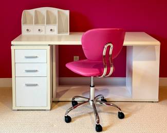 Student Desk & Pink Office Chair
