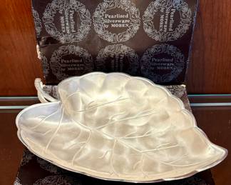 Pearlized Silverware by Moben