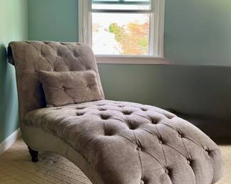 Chaise Lounge Chair