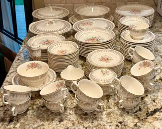 LaMode China Co. China Set