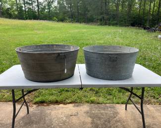 Round tubs