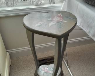 Heart Table