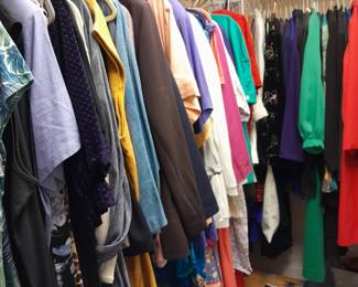 Clothes - women's clothing several sizes - 12 to 3x Several closets full of clothing and shoes