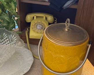 Vintage ice cube holder