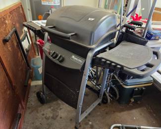 #91 BBQ Pro Gas Grill 2 Burner $40.00