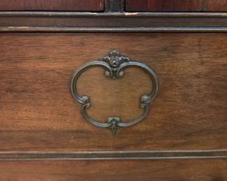 #38 Vintage 4 Drawer Dresser 40x19x29 w/ Mirror 29x34 $125.00