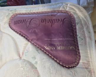 #7 Day Bed w/ Trundle (Twin Beds) $175.00