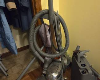 #31 Vintage Kirby Sentria Vacuum w/ Accessories $30.00