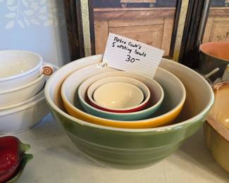 #107 Retro Cook's 5 Nesting Bowls $30.00