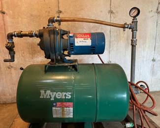 Hydro pneumatic irrigation tank and  jet pump