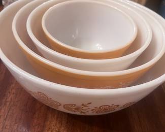 Set of Pyrex Gold Butterfly Nesting bowls