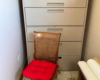 FREE
NO HOLDS , first person who comes in when we open and says they want it and can take it apart during our timeframe will get it.
All items must be taken apart, and moved during our 2:30-5:00 Monday timeframe.