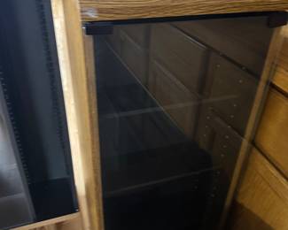 Free
Free Bedroom set
NO HOLDS , first person who comes in when we open and says they want it and can take it apart during our timeframe will get it.
All items must be taken apart, and moved during our 2:30-5:00 Monday timeframe.