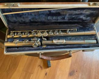 Boosey & Hawkes Flute made in London. Marked
sterling silver .
