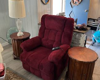 Brand new massage chair with barrel end tables.