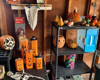 More Halloween decorations.
