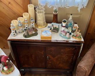 Two door multi drawer cabinet.