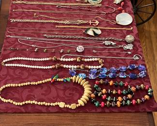 Large variety of assorted women’s necklaces.