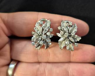 White gold and diamond earrings