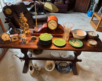 Assortment of vintage clocks. Decorative green designed plate set, a matching round/oval bowl set with birds and flowers and a large vase with beautiful design.