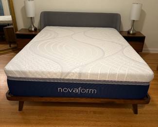 Novaform Queen Mattress with Frame and Headboard. Two Night Stands, Two Modern Table Lamps.