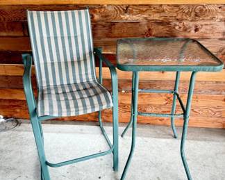 124 SquareTablewGlassTopHighChair