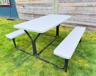 42 OutdoorPlasticPicnicTableAttachedwBenches