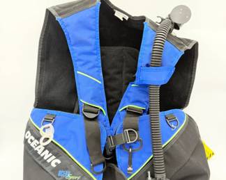 66 OceanicOceanSportScubaVest