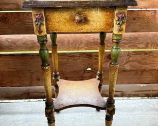 161 VintageSideTable