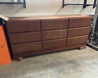 9 drawer dresser