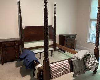 Four-poster Queen bedframe