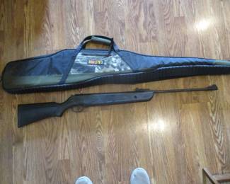 Daisy Pellet Rifle Mod. 11015 (.177 Cal.)