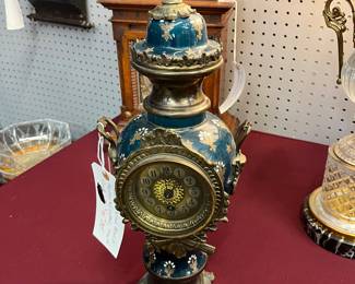 Antique French Porcelain Mantle Clock $185