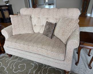 . . . great leopard love seat