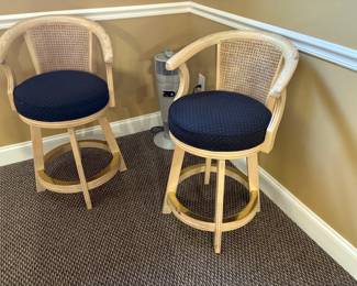 . . . gar stools