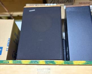 . . . speaker set