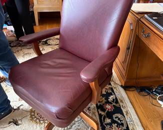 . . . great leather office chair