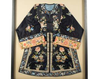 Lot 134: Framed Chinese Silk Embroidered Kesi Robe