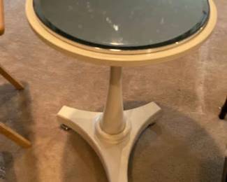 Mirrored Top Pedestal Table