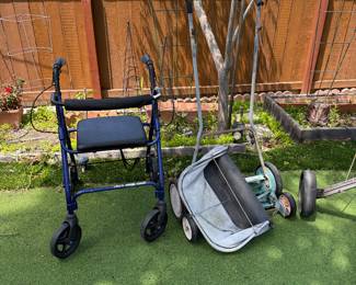 walker, push reel lawn mower