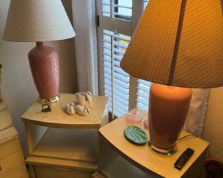 night stands (part of bedroom set), 2 matching lamps