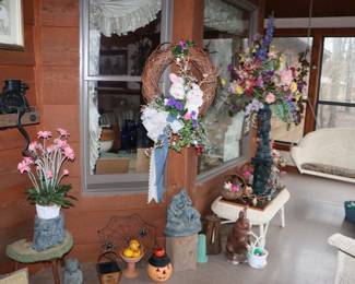 Spring Wreaths, Holiday Decor and Outdoor Statuaries.