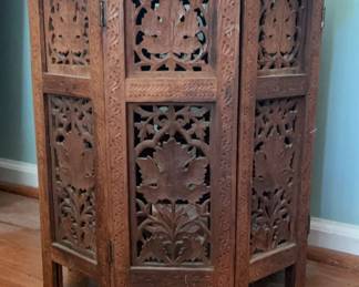 Set of Two Ornate Wood Side Bedside Tables