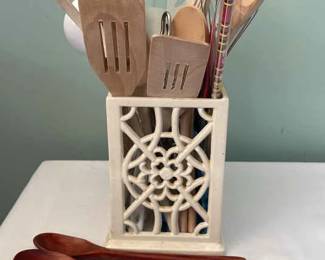 Kitchen Utensils Lot