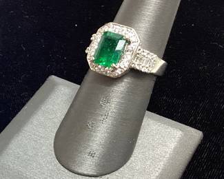 18kt WHITE GOLD, EMERALD & DIAMOND RING, 7.2 GRAMS, SIZE 7, est. 1.5ct EMERALD, est. .5ct DIAMONDS